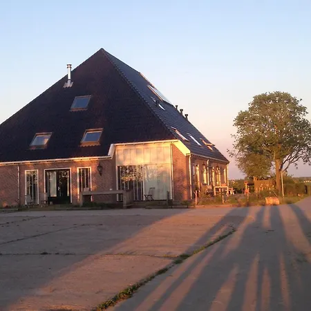 Bed & Breakfast Boerderij De Waard 3*