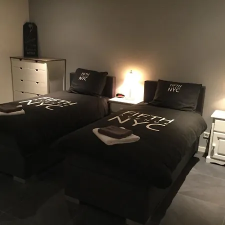 Boerderij De Waard Bed and breakfast 3*