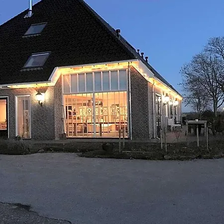 Boerderij De Waard Bed & Breakfast
