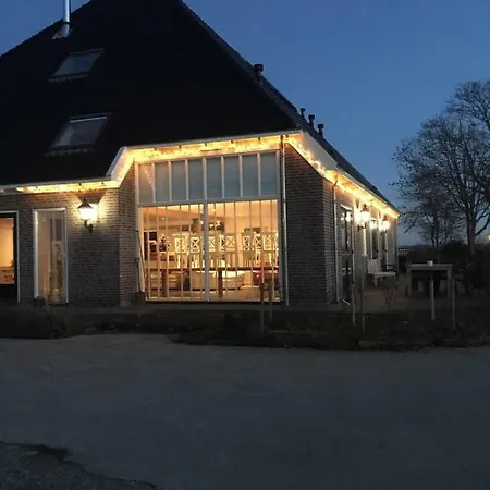 Boerderij De Waard Bed and breakfast