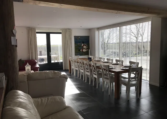 Boerderij De Waard 3* אנה פאולואונה